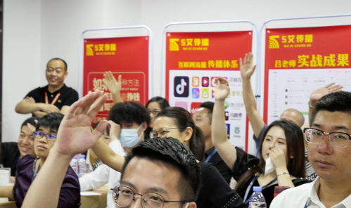 免費傳播呂本現(xiàn),企業(yè)培訓億萬富商,企業(yè)管理逆向盈利商業(yè)模式