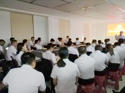 祥達(dá)企業(yè)大講壇召開(kāi)通體大理石瓷磚新品知識(shí)培訓(xùn)會(huì)